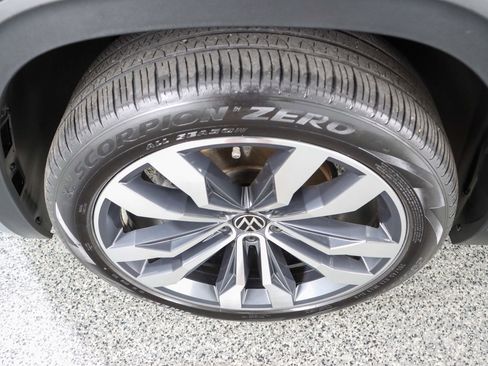 Used 2023 Volkswagen Atlas Cross Sport SEL Premium R-Line image 11