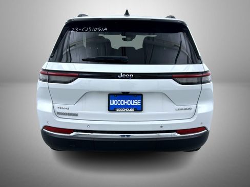 Certified 2023 Jeep Grand Cherokee Laredo image 6