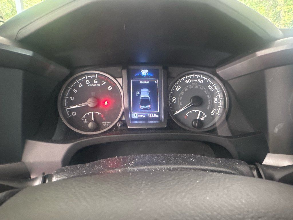 Used 2021 Toyota Tacoma TRD Off-Road AWD/4WD image 13