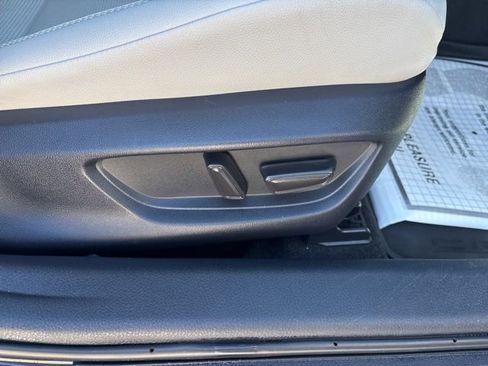 Used 2025 Toyota Camry XLE w/ Premium Plus Package image 16