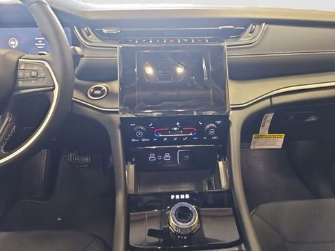New 2026 Jeep Grand Cherokee Laredo X AWD/4WD image 12