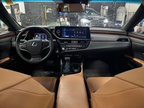 Used 2023 Lexus ES 350 w/ Premium Package image 24