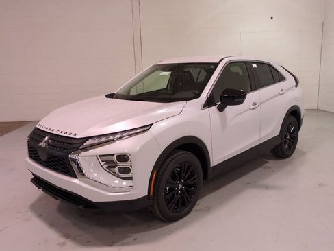 New 2025 Mitsubishi Eclipse Cross LE image 8