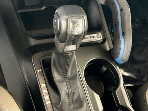 Used 2022 Ford Bronco Wildtrak image 17