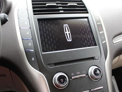 Used 2018 Lincoln MKC Reserve AWD/4WD image 30