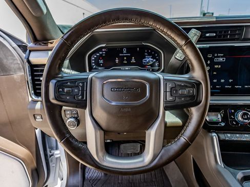 Used 2024 GMC Sierra 3500 Denali w/ Technology Package AWD/4WD image 16