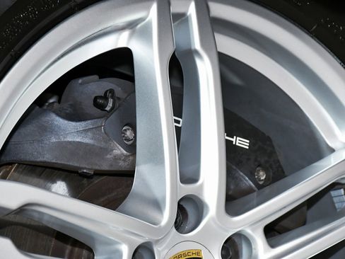 Used 2025 Porsche Macan image 85