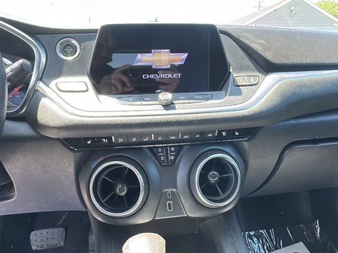 Used 2021 Chevrolet Blazer LT FWD image 11