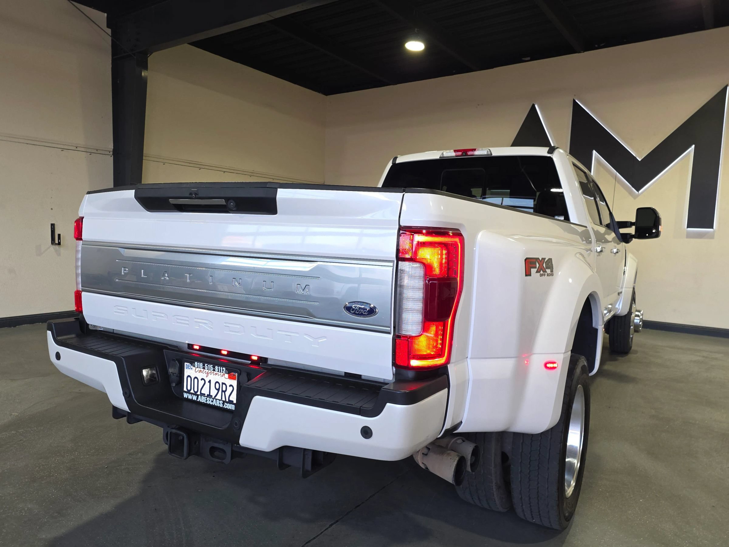 Used 2019 Ford F450 Platinum w/ Platinum Ultimate Package AWD/4WD image 5