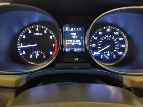 Used 2018 Hyundai Santa Fe Sport w/ 2.4L Value Package 02 FWD image 23