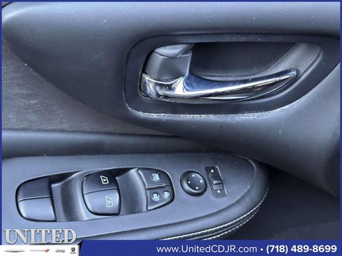 Used 2020 Nissan Murano SV image 12