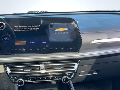 New 2026 Chevrolet Traverse LT w/ Sun and Wheel Package image 6