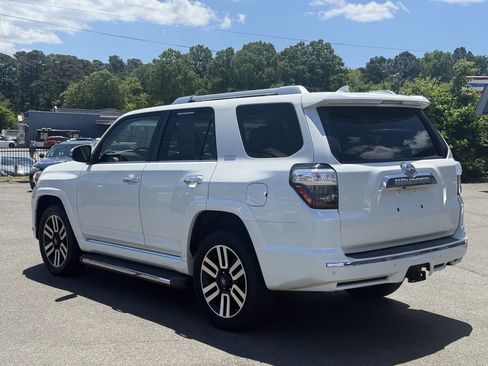 Used 2017 Toyota 4Runner Limited AWD/4WD image 6
