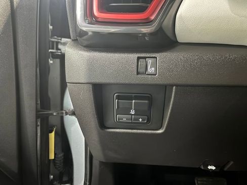 Used 2023 GMC Canyon AT4X AWD/4WD image 25