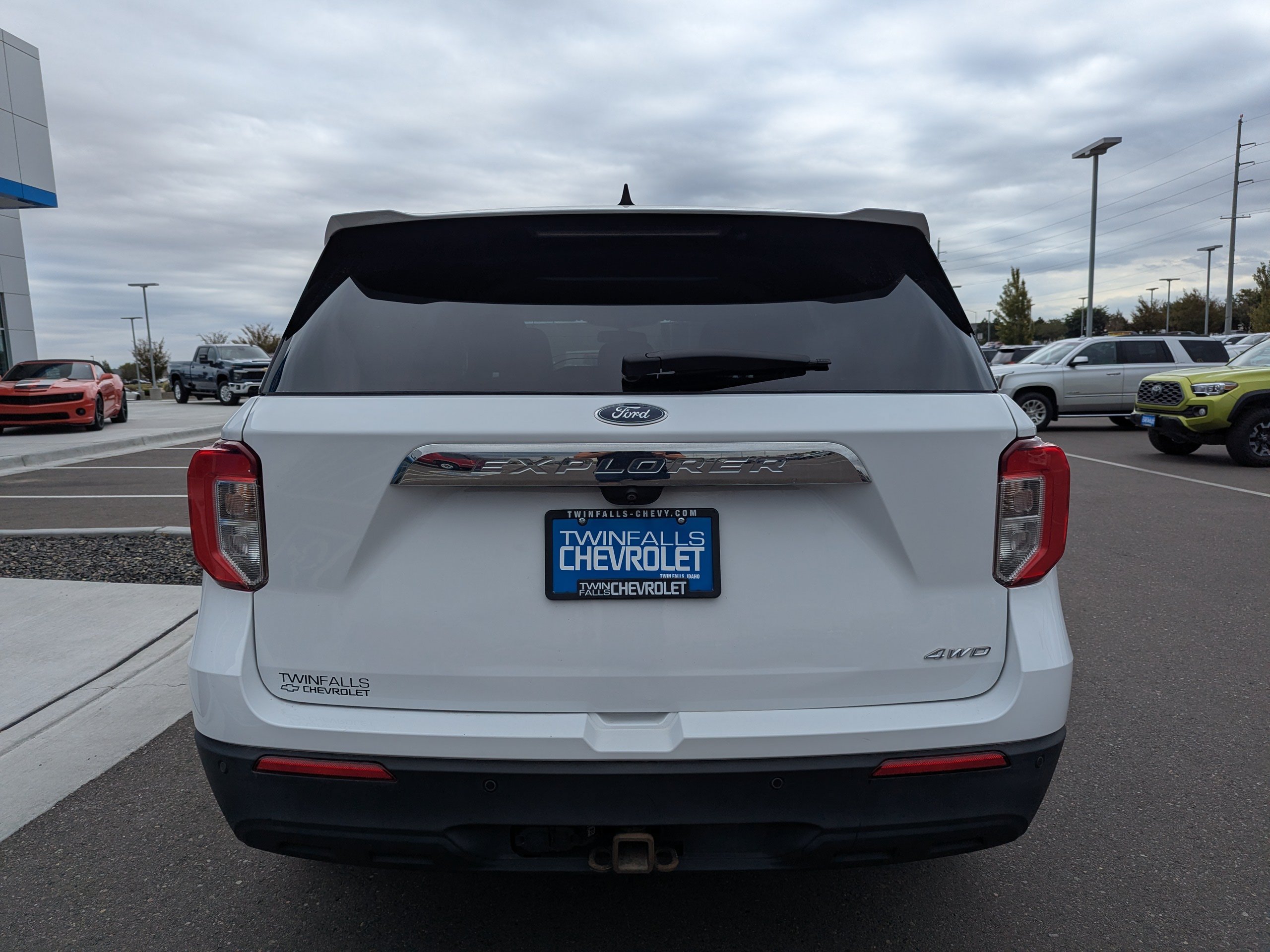 Used 2021 Ford Explorer 4WD w/ Class III Trailer Tow Package image 32
