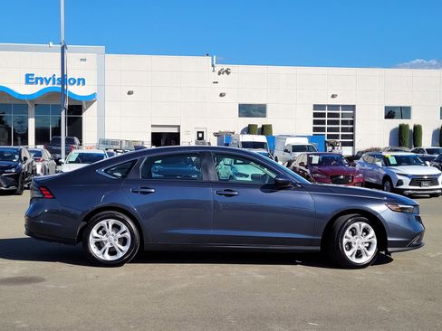 Certified 2025 Honda Accord LX image 4