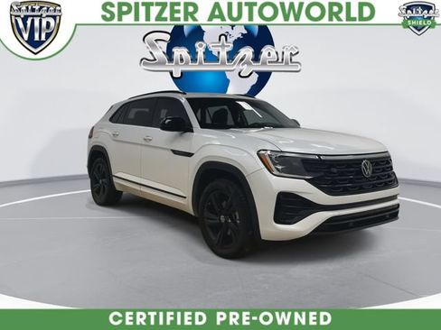 Used 2025 Volkswagen Atlas Cross Sport SEL R-Line AWD/4WD image 2