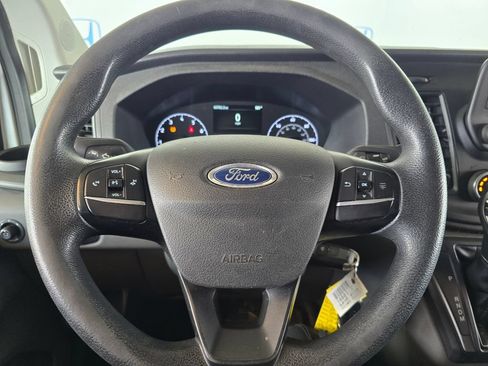 Used 2023 Ford Transit 250 Low Roof w/ Load Area Protection Package RWD image 9