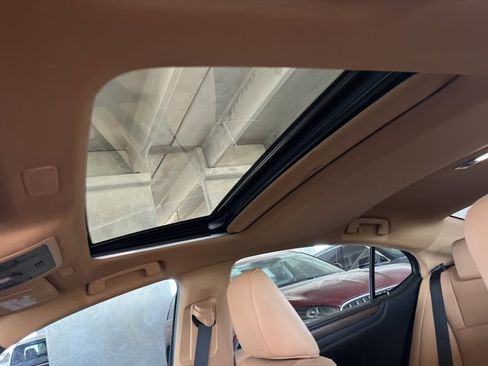 Certified 2023 Lexus ES 300h w/ Premium Package image 21