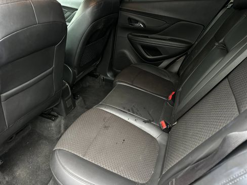 Used 2021 Buick Encore Preferred image 11