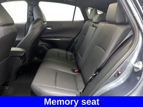 Used 2024 Toyota Venza Limited image 8