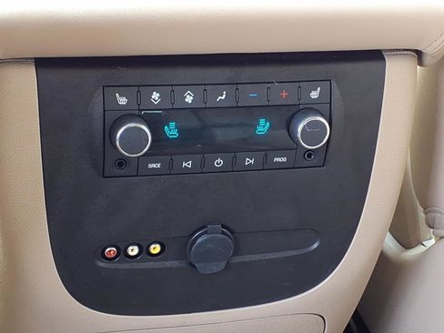 Used 2011 GMC Yukon Denali image 20