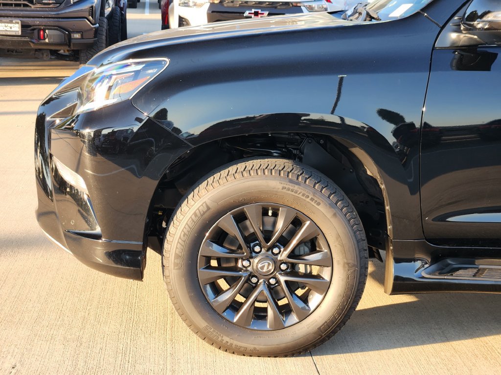 Certified 2023 Lexus GX 460 Premium w/ Premium Plus Package AWD/4WD image 8