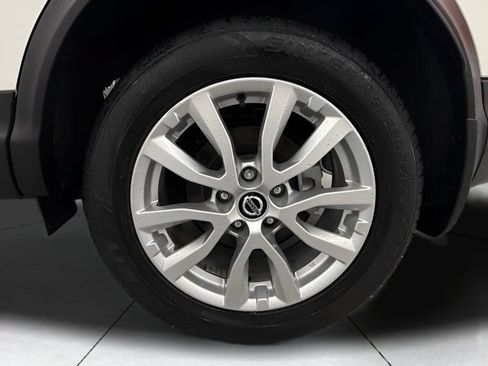 Used 2021 Nissan Rogue Sport S FWD image 28