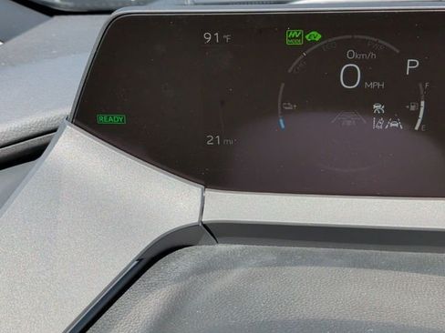 New 2026 Toyota Prius Plug-In Hybrid FWD image 18