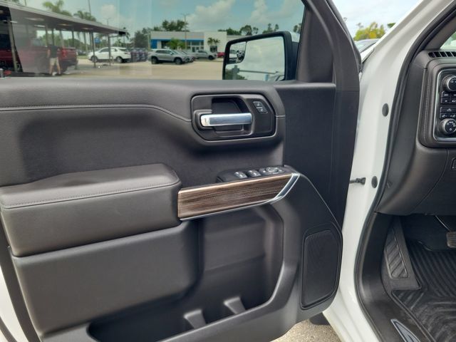 Used 2021 Chevrolet Silverado 1500 LT AWD/4WD image 17