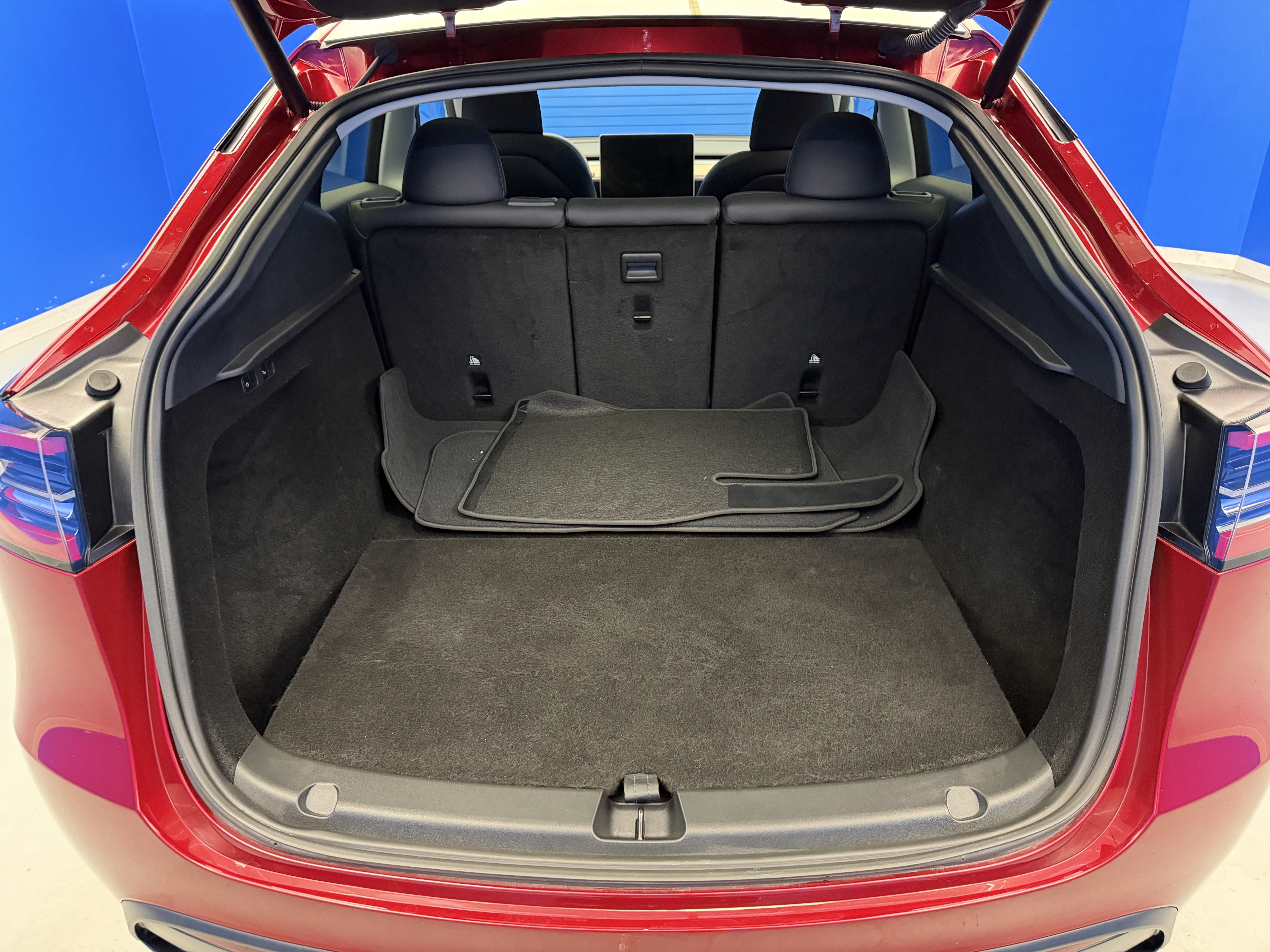 Used 2025 Tesla Model Y Long Range RWD image 26