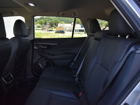 Used 2023 Subaru Outback Limited AWD/4WD image 17