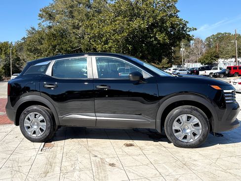 New 2026 Nissan Kicks S FWD image 24