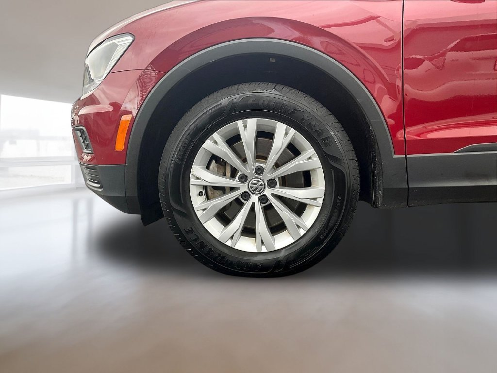 Used 2019 Volkswagen Tiguan S w/ 3rd Row Seat Package AWD/4WD image 32