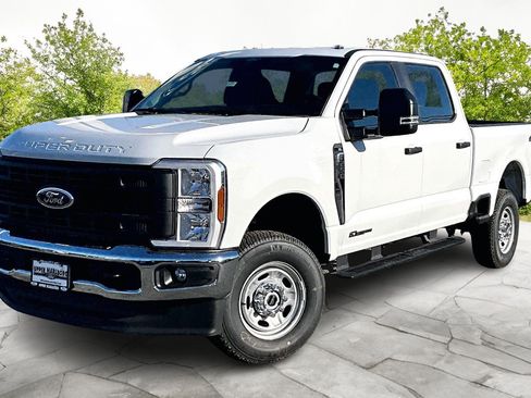 New 2026 Ford F250 XL image 2