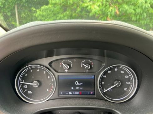 Used 2024 Buick Enclave Essence w/ Experience Buick Package AWD/4WD image 13