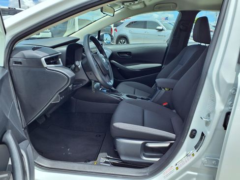 Used 2026 Toyota Corolla LE FWD image 10