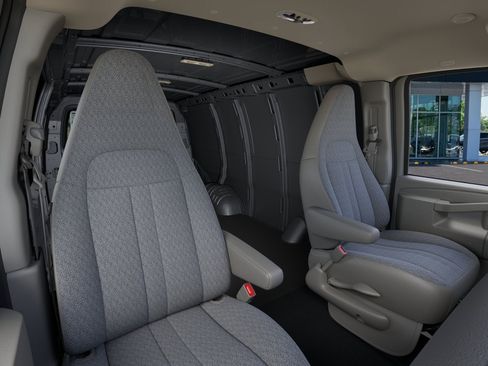 New 2026 GMC Savana 2500 image 16