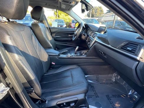 Used 2013 BMW 335i Sedan w/ Technology Pkg image 29