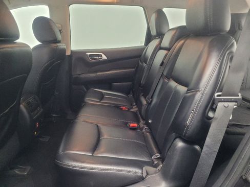 Used 2018 Nissan Pathfinder SL w/ Midnight Edition Package AWD/4WD image 18