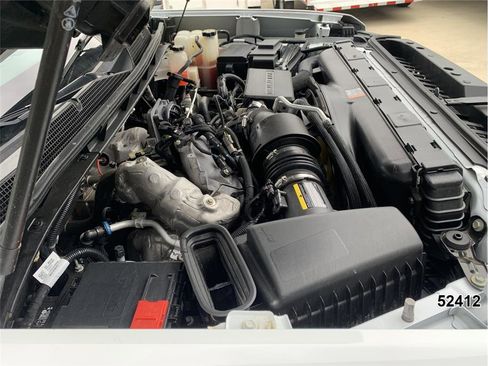 Used 2024 Chevrolet Silverado 2500 LT w/ Convenience Package image 14