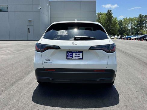 New 2026 Honda HR-V LX image 24