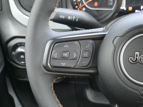 Used 2024 Jeep Wrangler Sport S image 17