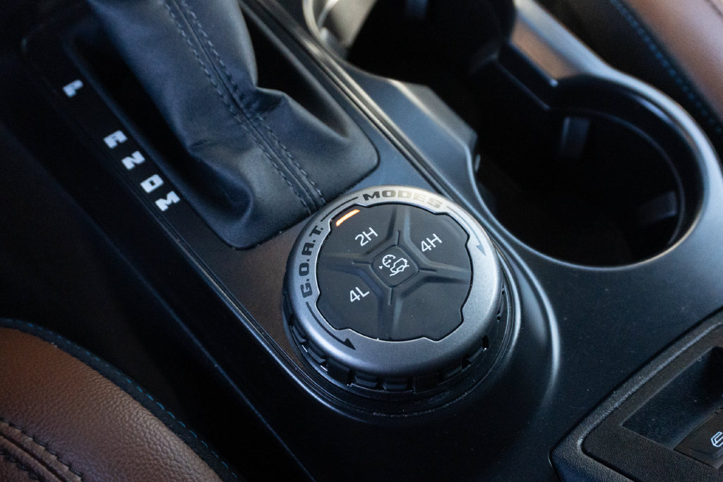 Used 2024 Ford Bronco Outer Banks AWD/4WD image 35