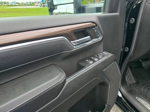 Used 2024 Chevrolet Silverado 3500 LT w/ Convenience Package AWD/4WD image 11