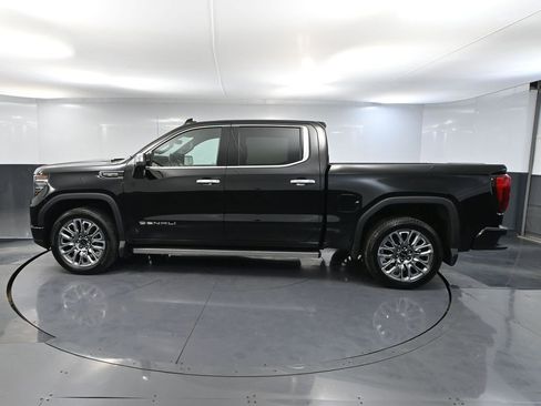 Used 2024 GMC Sierra 1500 Denali Ultimate AWD/4WD image 11