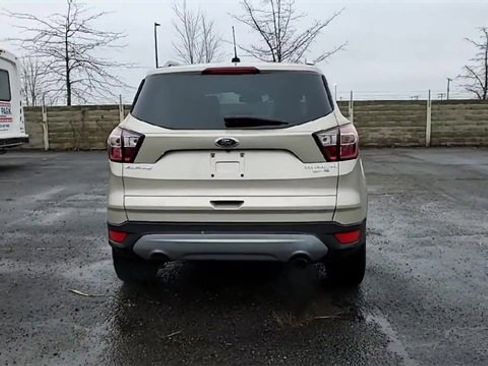 Used 2017 Ford Escape Titanium image 7