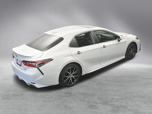 Used 2024 Toyota Camry SE FWD image 52