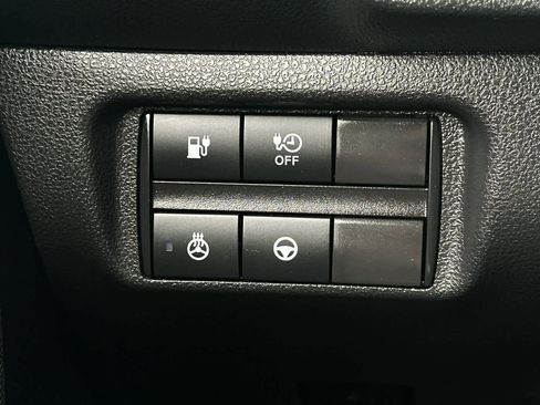 Certified 2024 Nissan Leaf SV Plus image 33