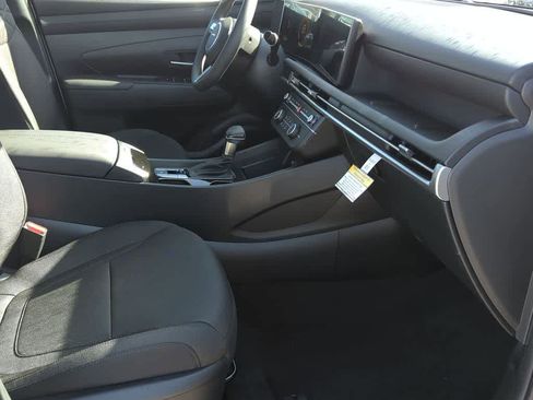 New 2026 Hyundai Tucson SE image 22